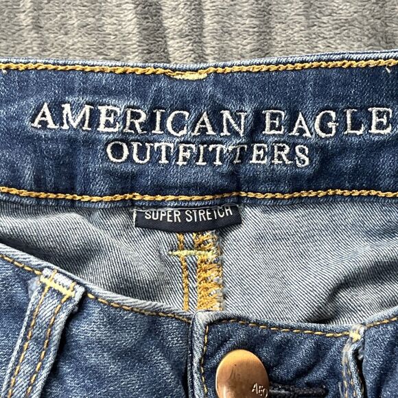 American Eagle Womens Midi Super Super Stretch Distressed Denim Shorts Sz 6 - Picture 11 of 15